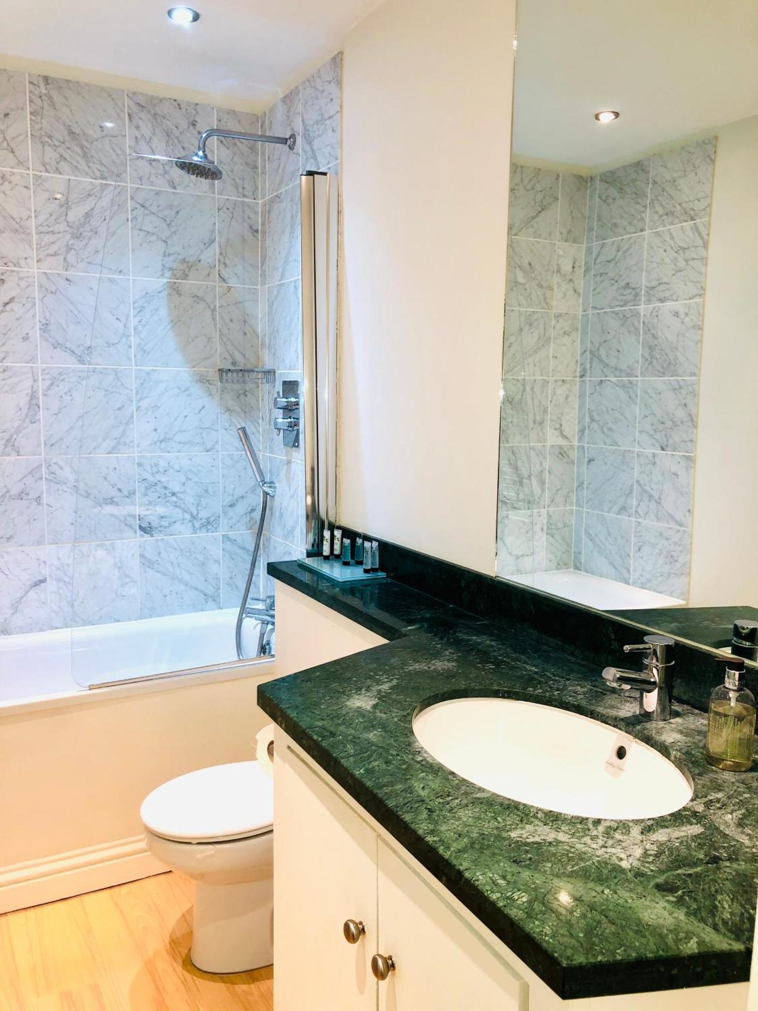 Luxury Apartment In The Heart Of Bath Exterior photo